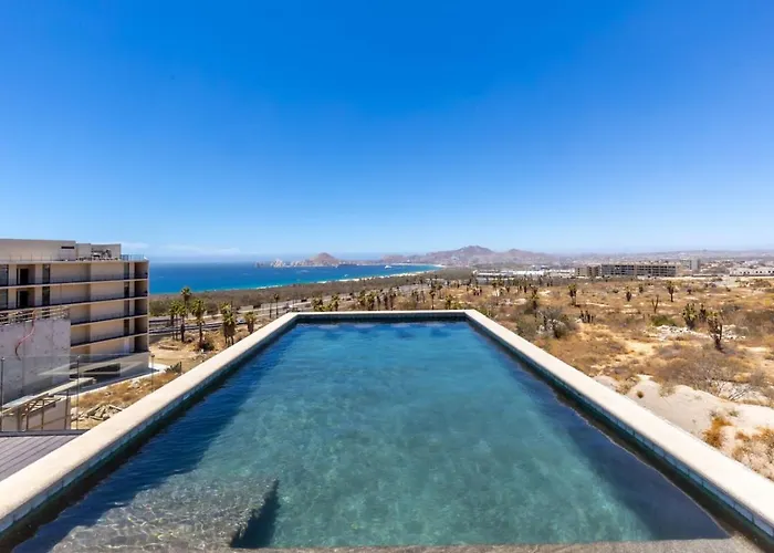 Holiday home Arch Views Infinity Pool Cozy Close To Beaches *